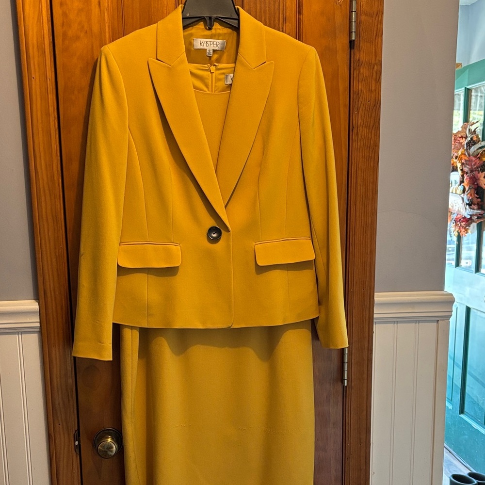 Kasper Mustard Blazer and Skirt Ensemble